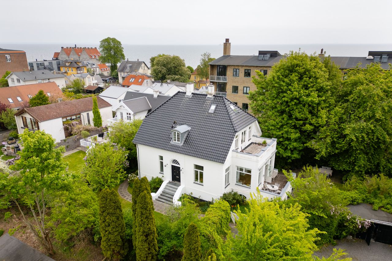 Taarbækdalsvej 21, 2930 Klampenborg, billede 1 af 8